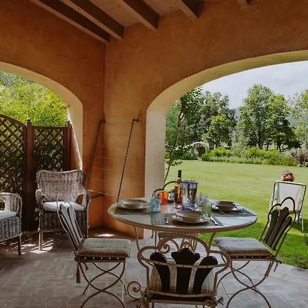 Relais De Charme Le Videlle *
