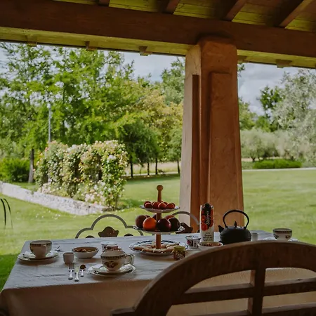 Relais De Charme Le Videlle *