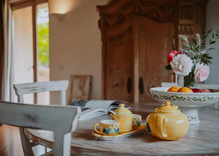 Relais De Charme Le Videlle *