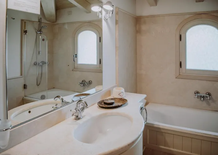 Relais De Charme Le Videlle Kır Evi *