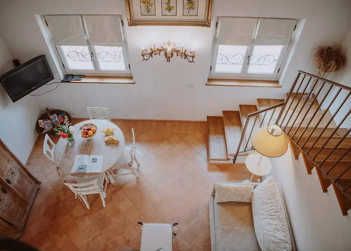 Relais De Charme Le Videlle Kır Evi
